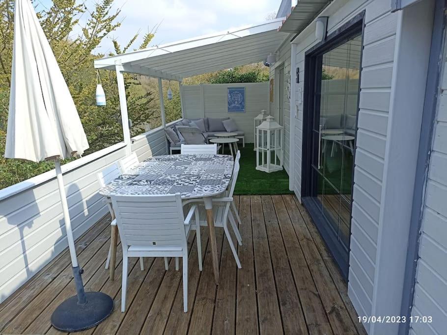 Lodge Avec Vue Sur La Riviere Lannion Buitenkant foto